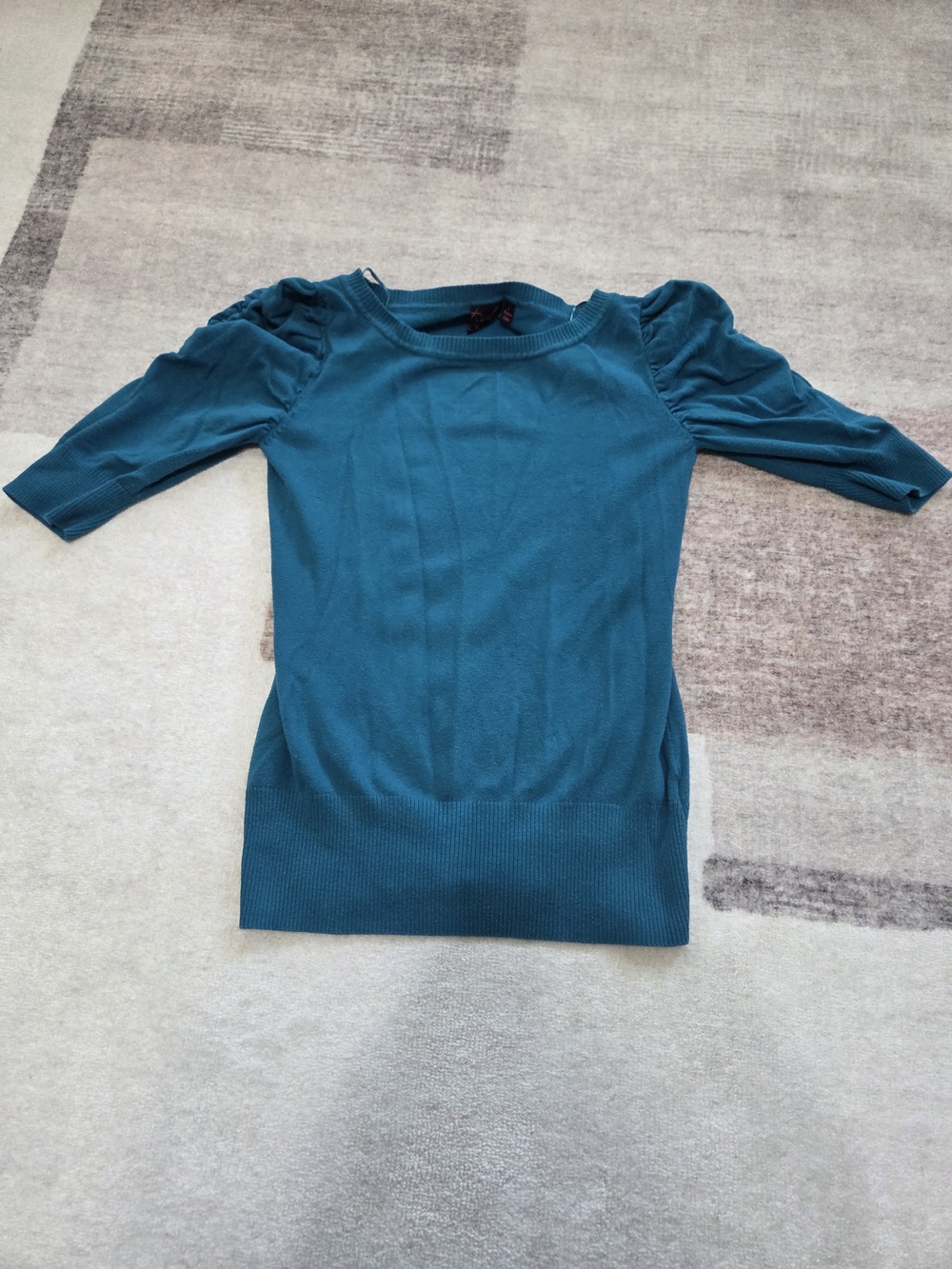 take out Teal Puff-Sleeve Knit Top